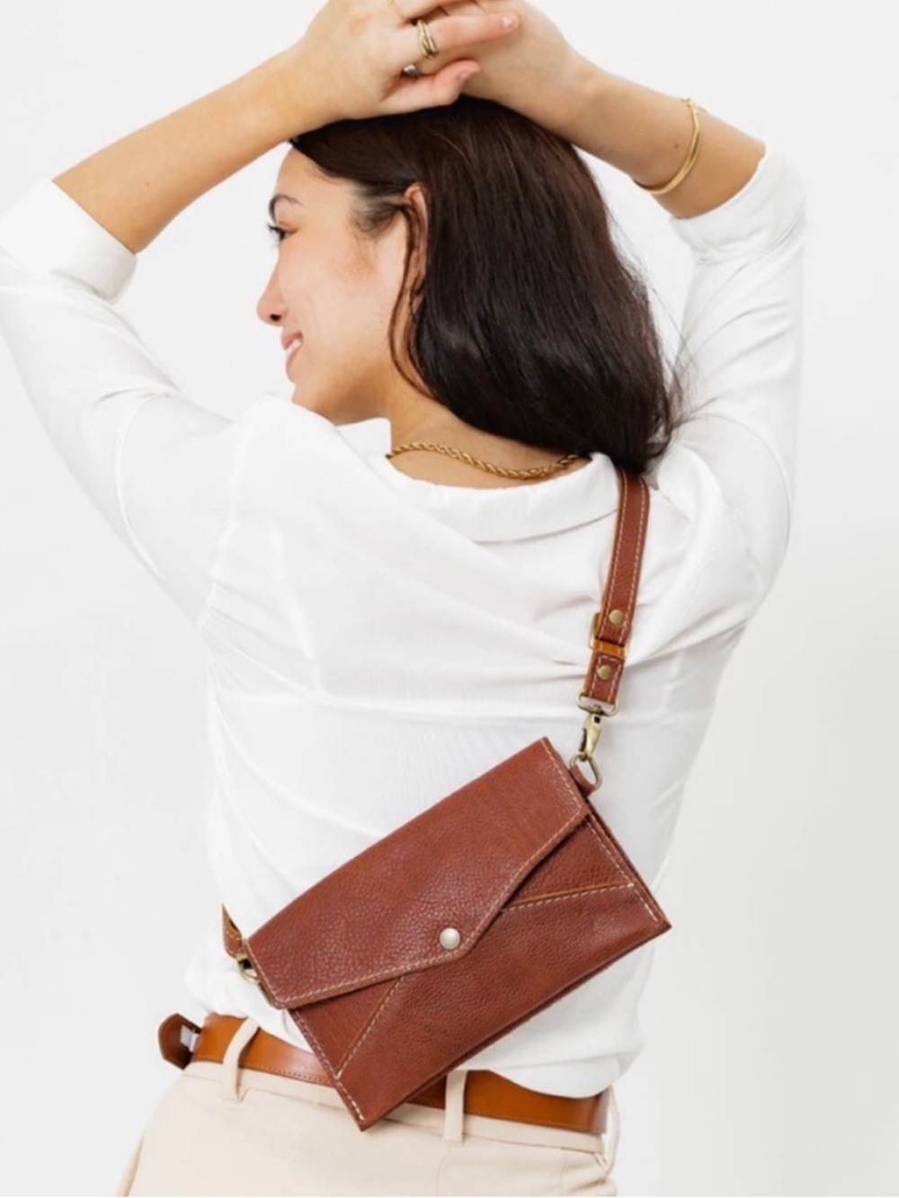 Portland Leather Two-Tone Brown Crossbody Wallet Bag - Picture 14 of 15